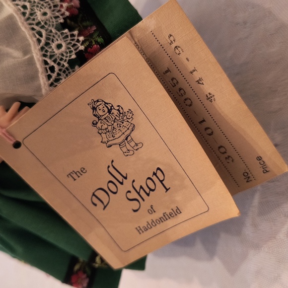 Madame Alexander Ireland Doll - Picture 7 of 16